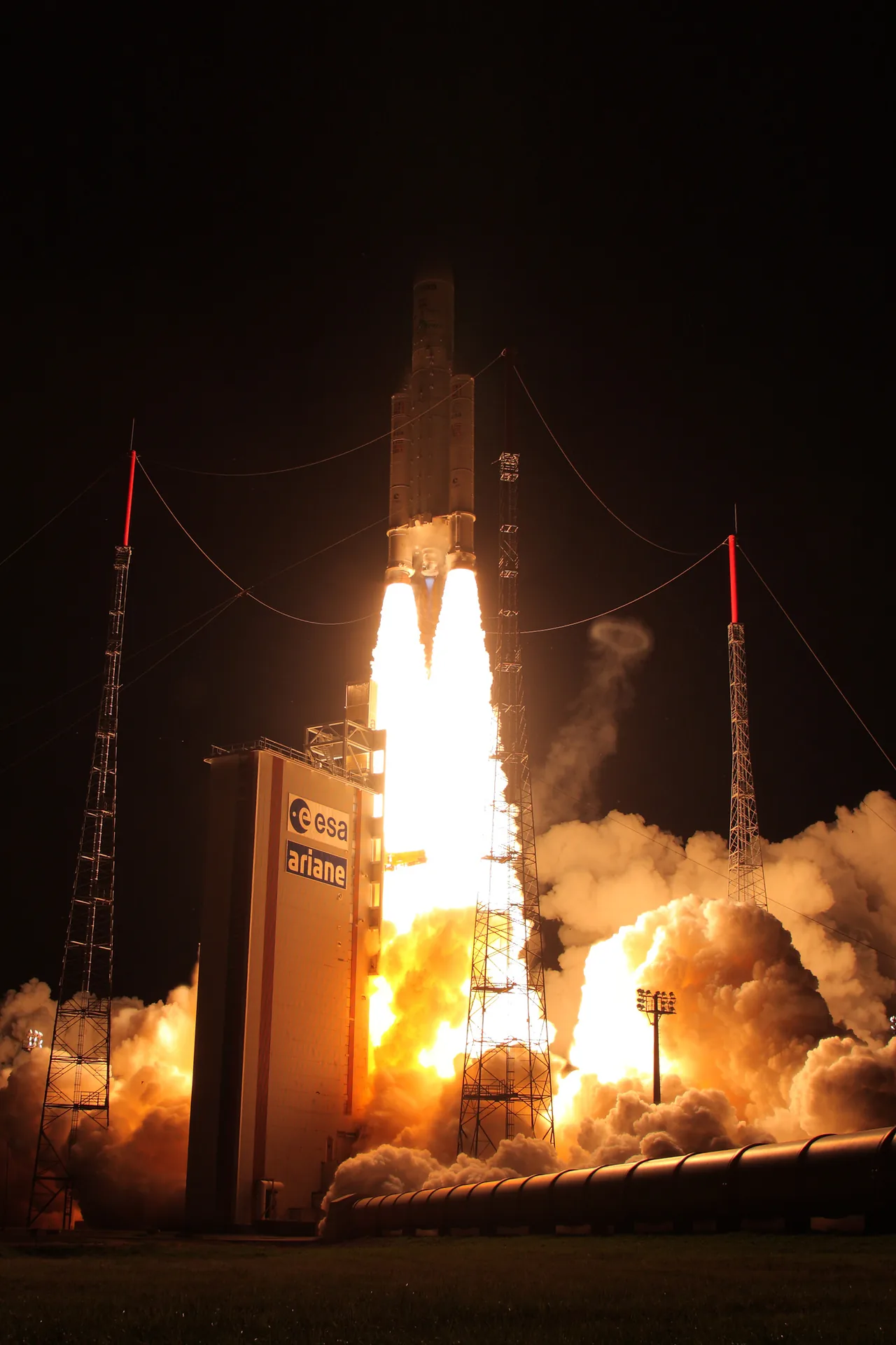 Ariane 5 ES lifts off carrying ATV-4 from Kourou in June 2013.