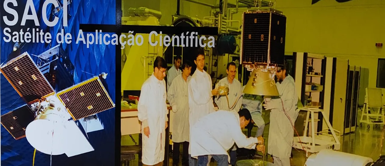 A two-panel INPE project image shows a small four-panel satellite configuration beside technicians handling spacecraft hardware in a laboratory