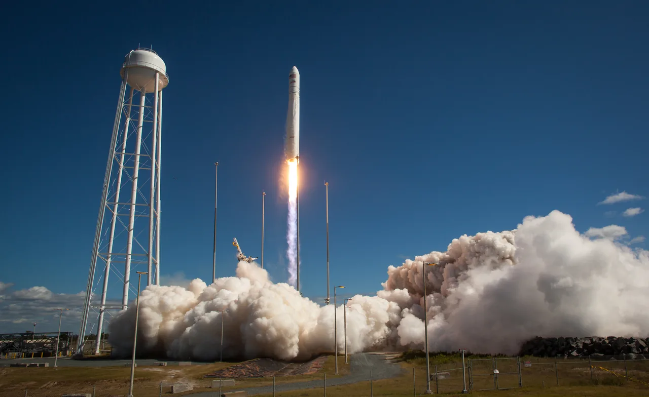Cygnus Orb-D1 — Antares Orb-D1 launches from Wallops (201309180011HQ)