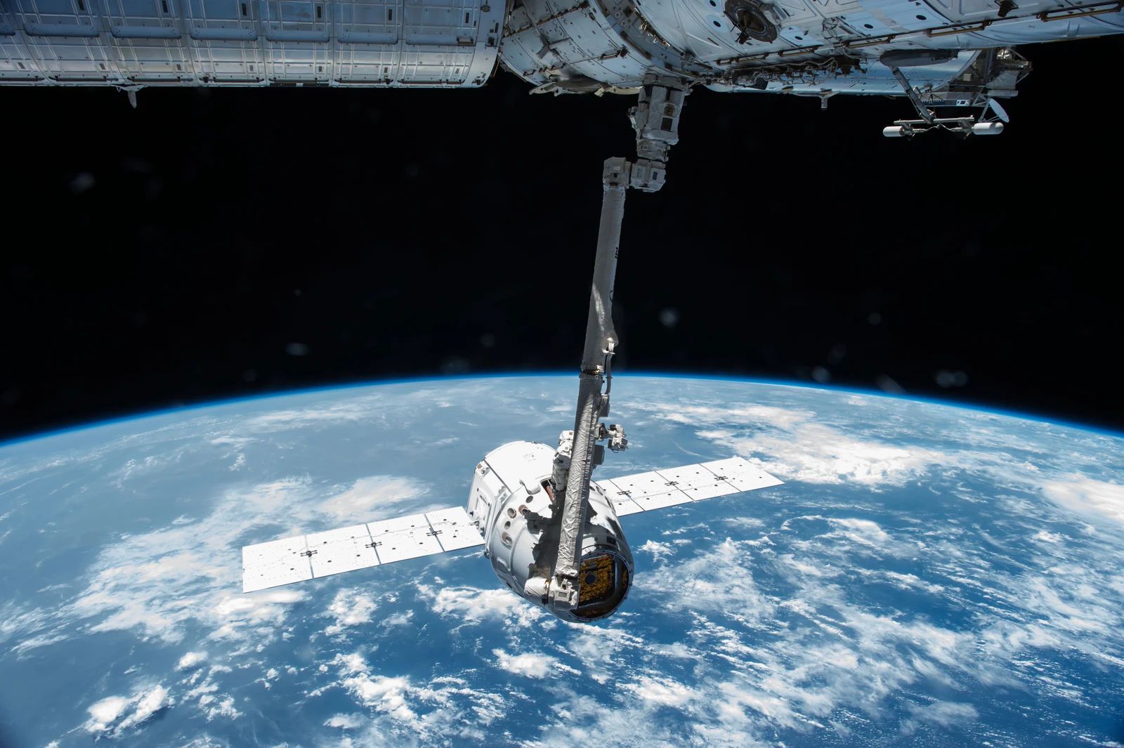 Archive image for SpaceX CRS-6