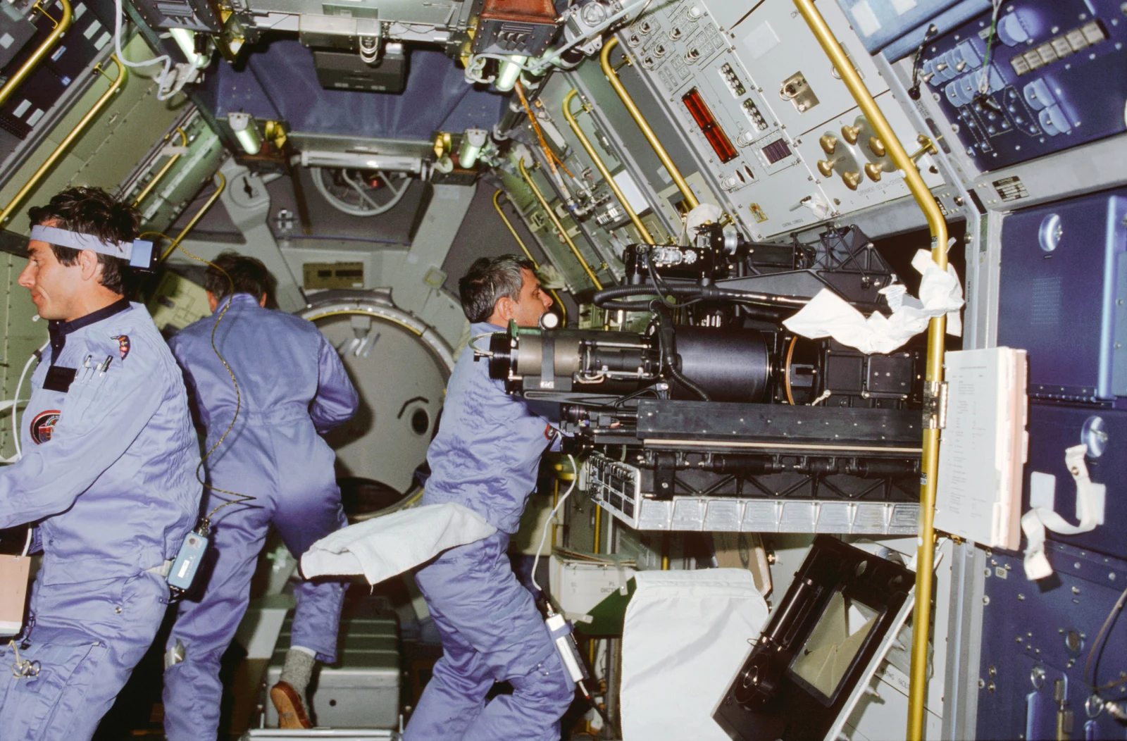 STS-9 mission logo